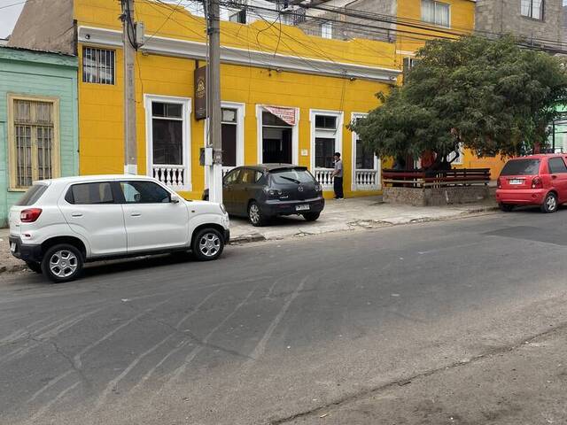Frontis